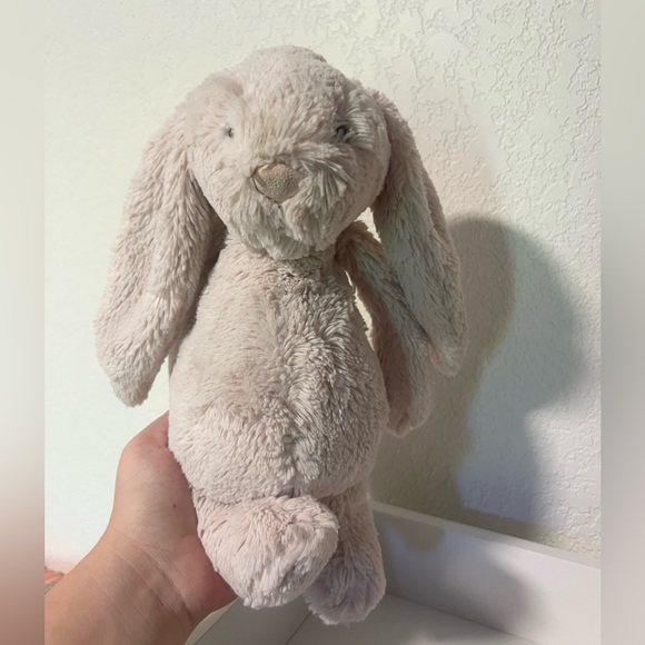 Jellycat Bashful Bunny 11” Light Pink Cream Plush Rabbit Jingle Rattle Baby - Picture 1 of 8